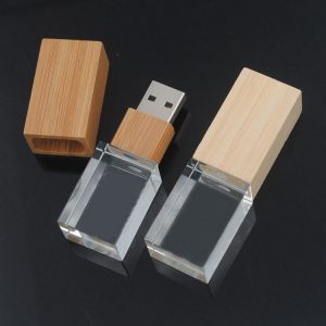 Bamboo and crystal USB stick